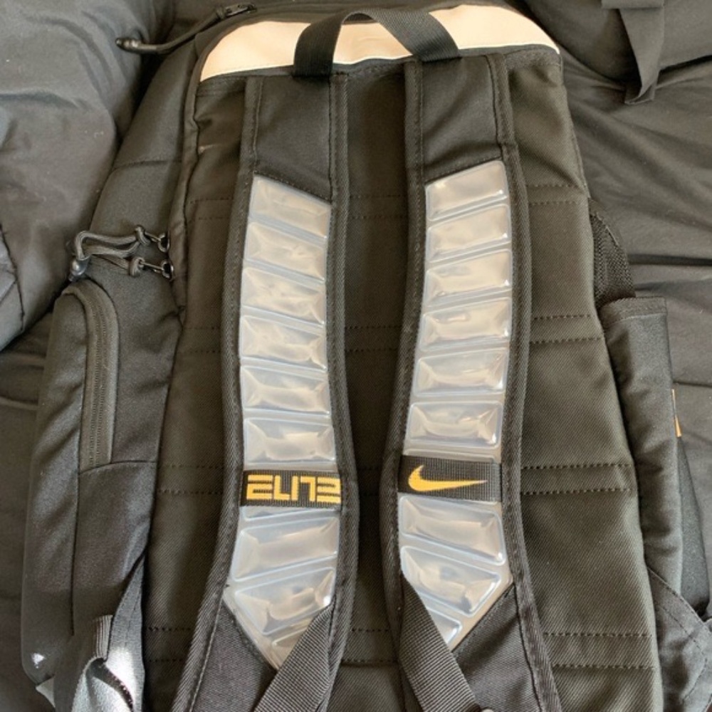 *BRAND NEW*!!! RARE Nike Elite Pro Basketball Backpack